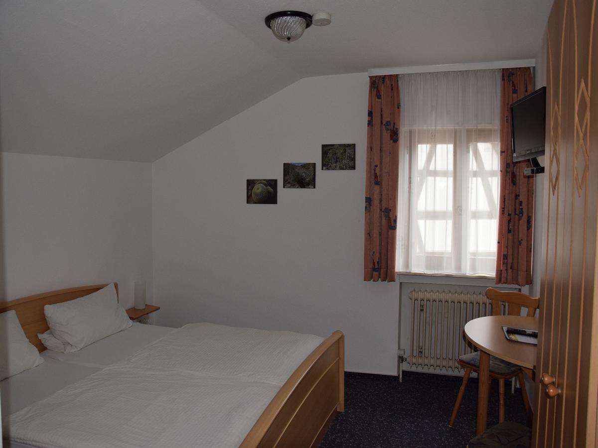 Hotel Sonne Sinsheim Extérieur photo